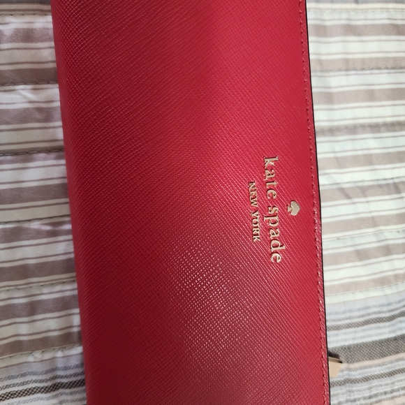 Kate Spade Vibrant Red Wallet with Gold Logo - Picture 1 of 7